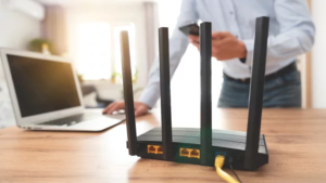 Mon ordinateur détecte le wifi mais ne se connecte pas : solutions